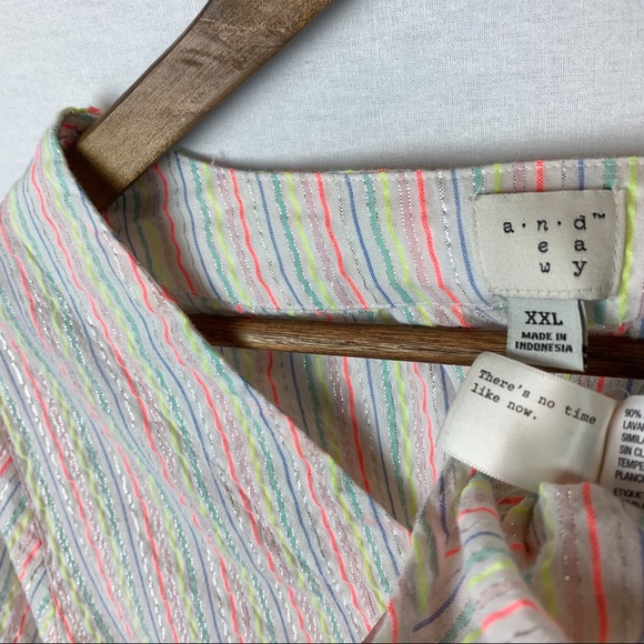 A New Day V-Neck Bell Sleeves Vibrant Color Tunic - Picture 4 of 8